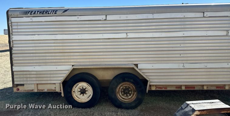 image for item OA9747 1992 Featherlite livestock trailer