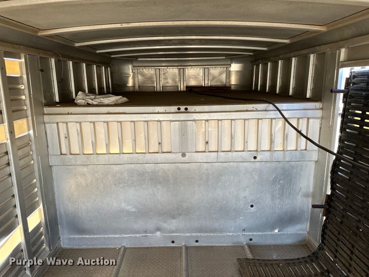 image for item OA9747 1992 Featherlite livestock trailer
