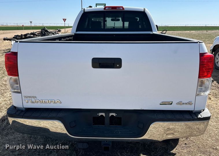 image for item OI9274 2011 Toyota Tundra Double Cab pickup truck
