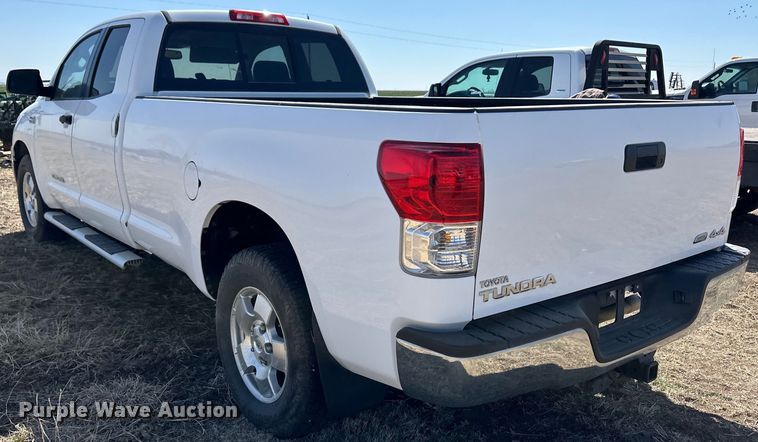 image for item OI9274 2011 Toyota Tundra Double Cab pickup truck