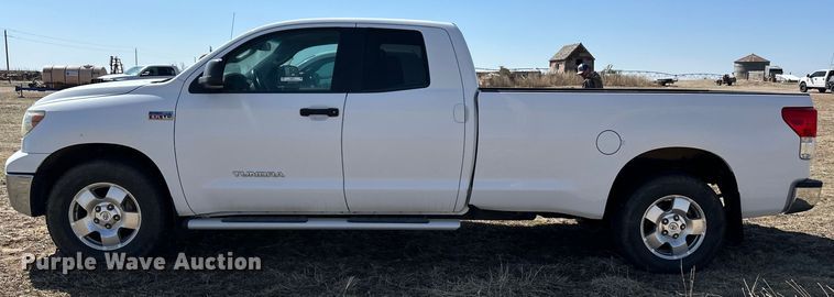 image for item OI9274 2011 Toyota Tundra Double Cab pickup truck