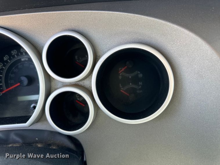 image for item OI9274 2011 Toyota Tundra Double Cab pickup truck