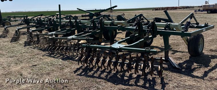 image for item OI9276 Quinstar sweep plow