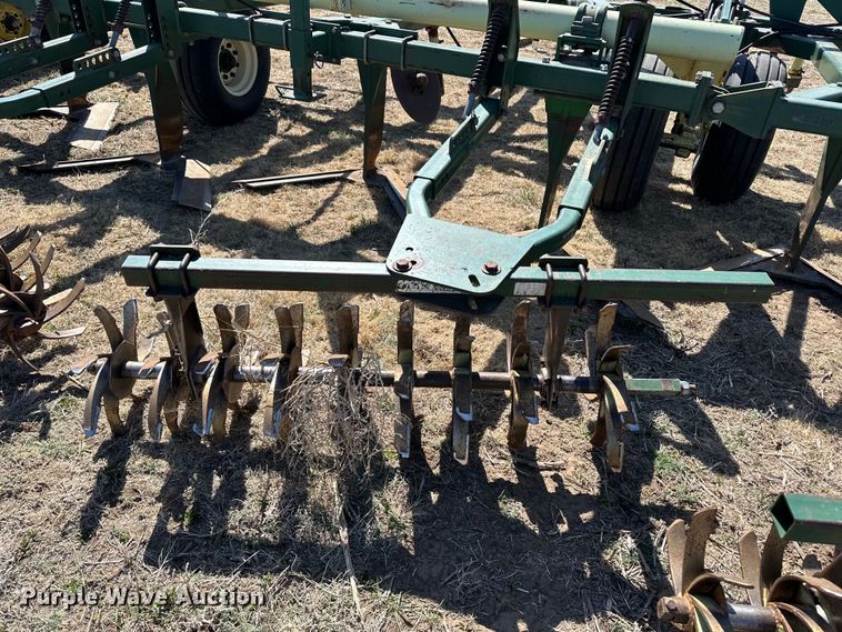 image for item OI9276 Quinstar sweep plow