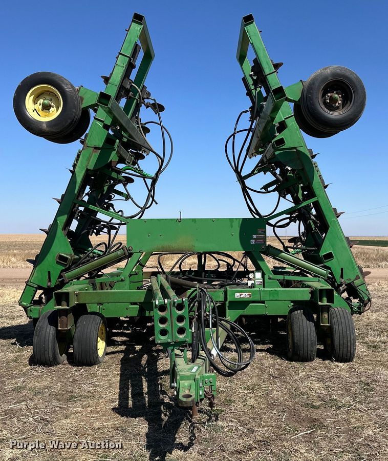 image for item OI9277 John Deere 1850 air seeder