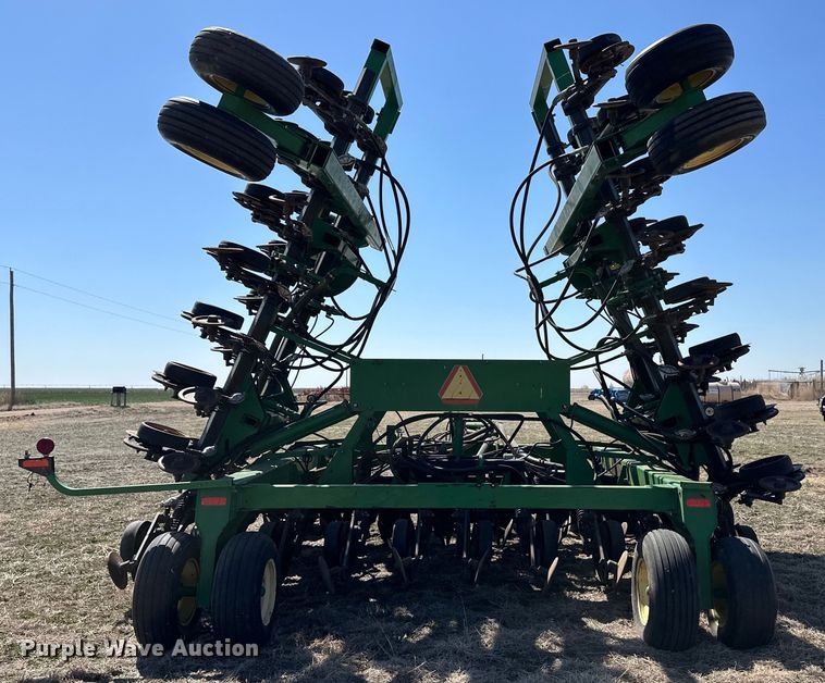 image for item OI9277 John Deere 1850 air seeder