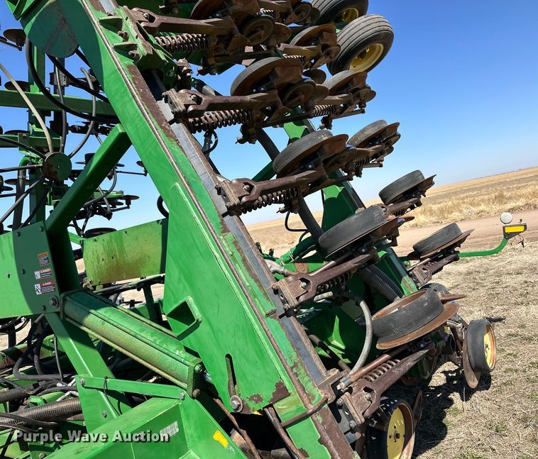 image for item OI9277 John Deere 1850 air seeder