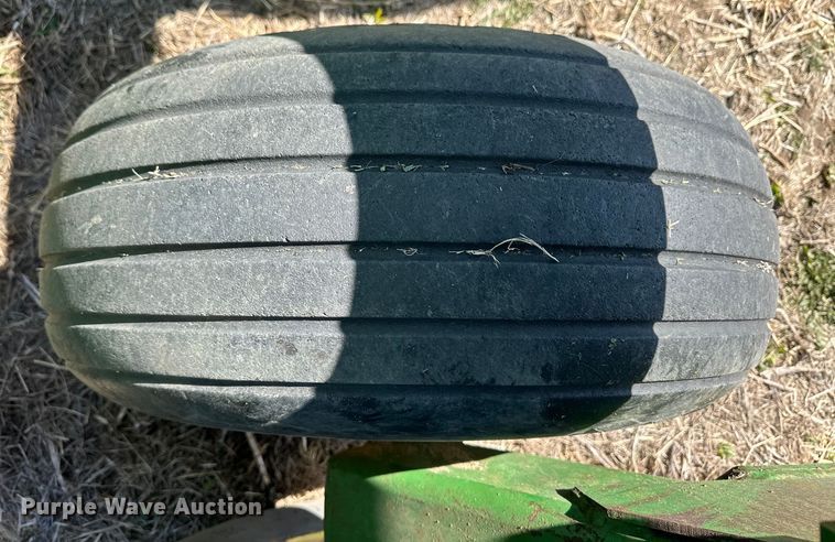 image for item OI9277 John Deere 1850 air seeder