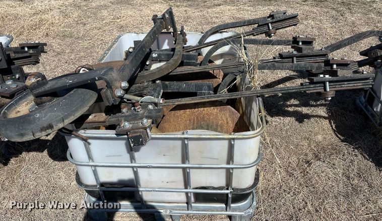 image for item OI9278 (33) Waco fertilizer knives