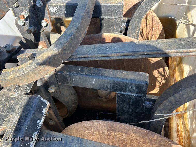 image for item OI9278 (33) Waco fertilizer knives