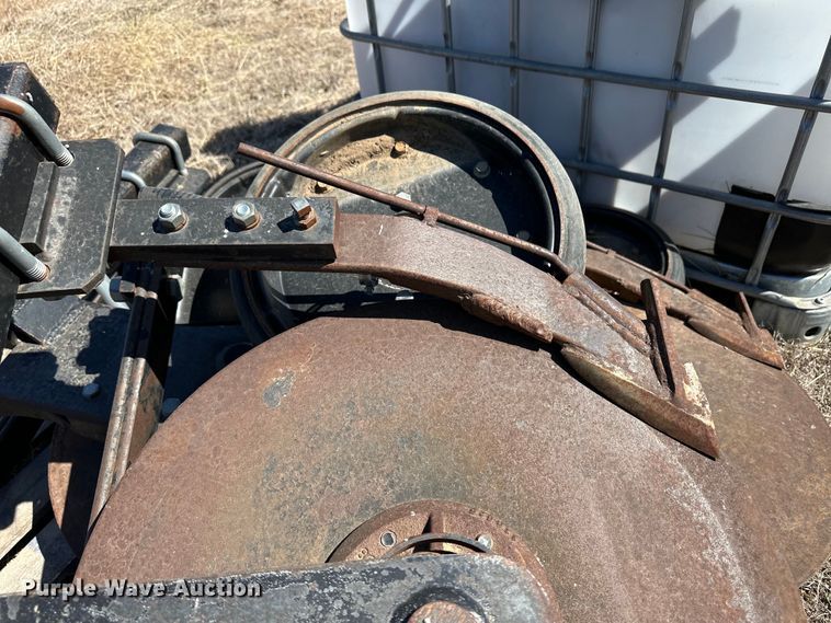 image for item OI9278 (33) Waco fertilizer knives