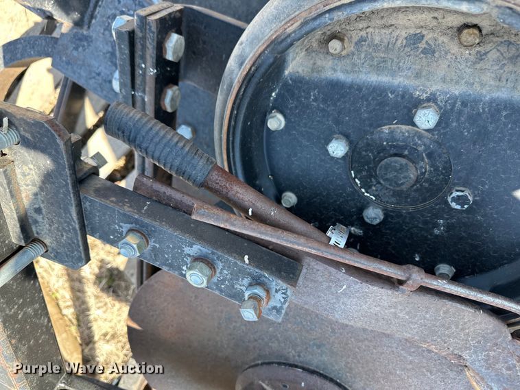 image for item OI9278 (33) Waco fertilizer knives