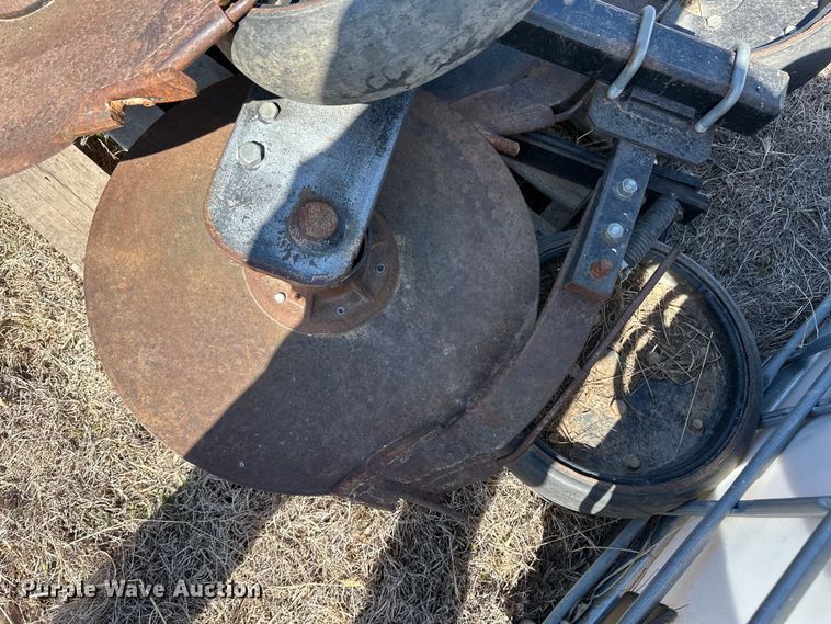 image for item OI9278 (33) Waco fertilizer knives