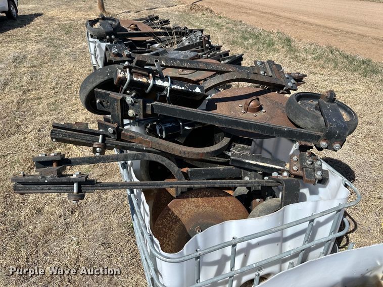 image for item OI9278 (33) Waco fertilizer knives