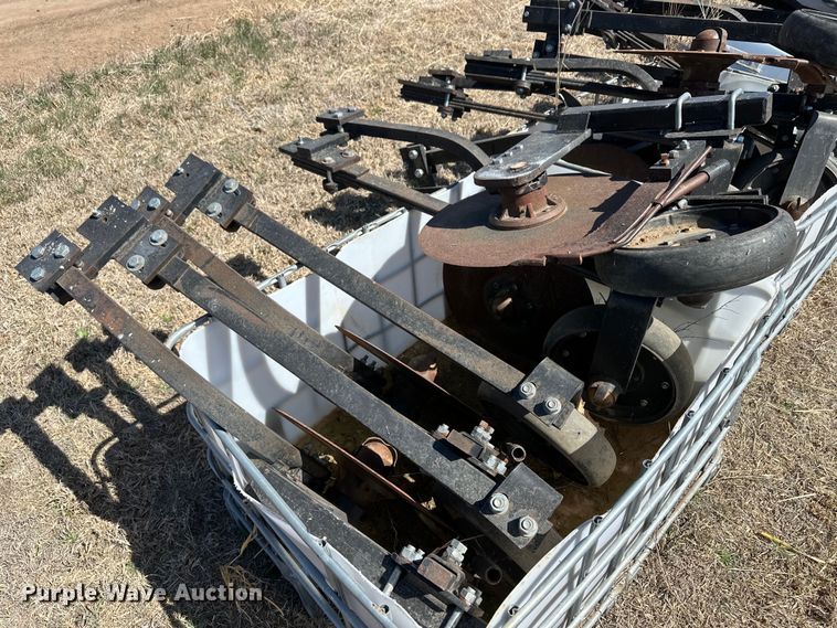 image for item OI9278 (33) Waco fertilizer knives