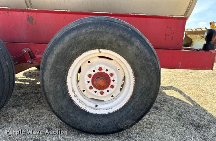 image for item OI9286 Shop built tank trailer