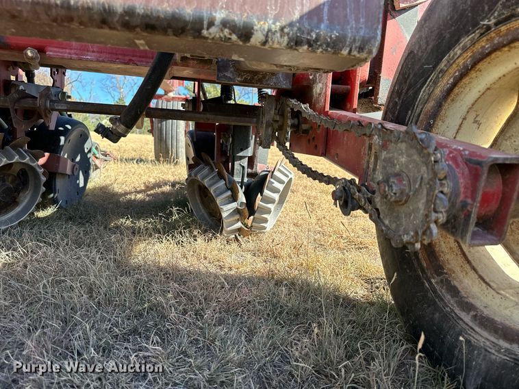 image for item OK9173 Case IH 955 no-till planter