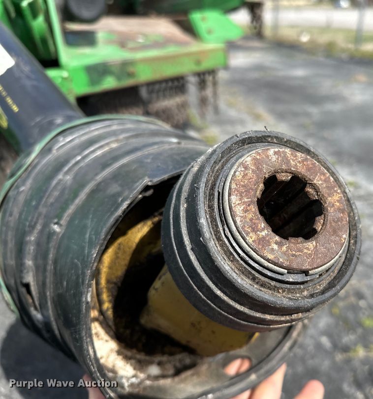 image for item OM9269 2007 John Deere HX15 batwing rotary mower