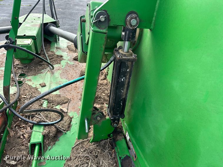 image for item OM9269 2007 John Deere HX15 batwing rotary mower