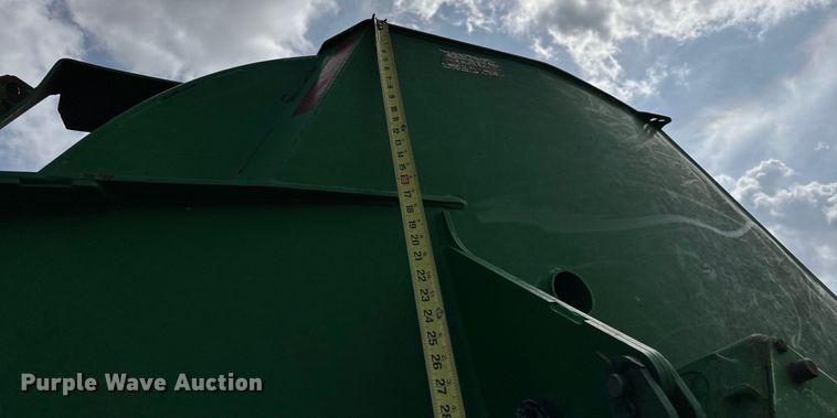 image for item OM9269 2007 John Deere HX15 batwing rotary mower