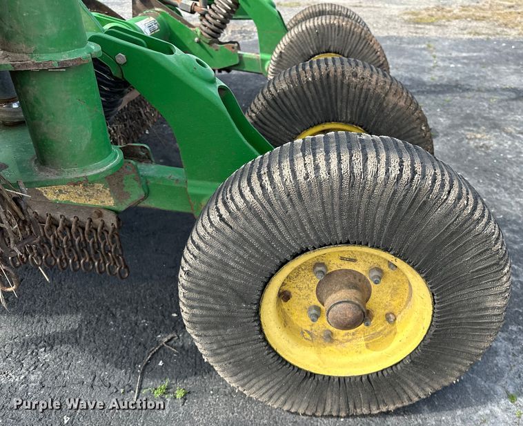image for item OM9269 2007 John Deere HX15 batwing rotary mower