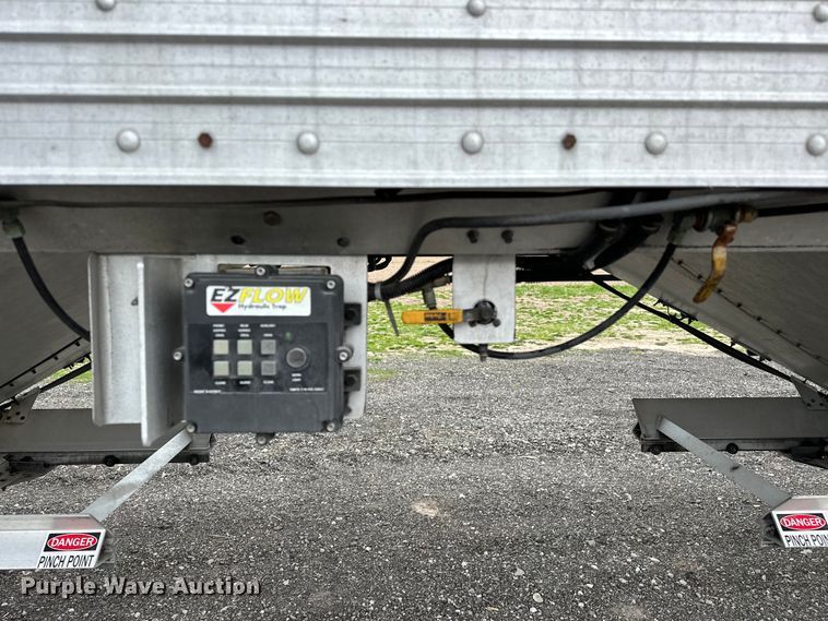 image for item OM9271 2018 Timpte  Super Hopper  grain trailer