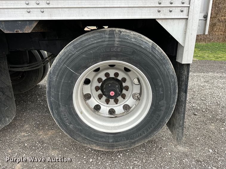 image for item OM9271 2018 Timpte  Super Hopper  grain trailer