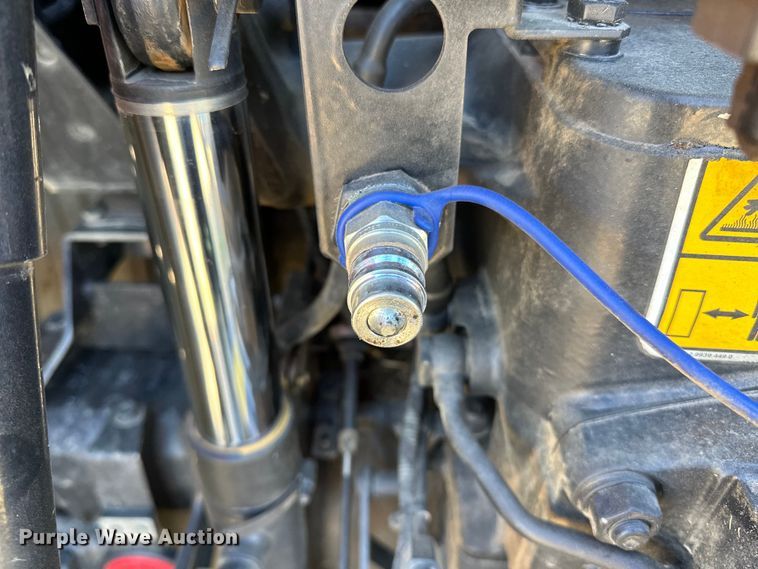 image for item OM9304 2017 Deutz-Fahr 5125 MFWD tractor