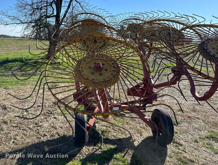 image for item OM9305 Sitrex H-90V8 hay rake