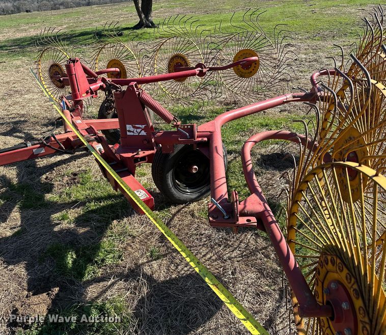 image for item OM9305 Sitrex H-90V8 hay rake