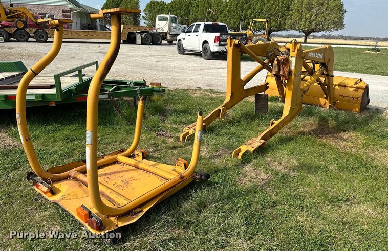 image for item OM9337 John Deere  401D loader