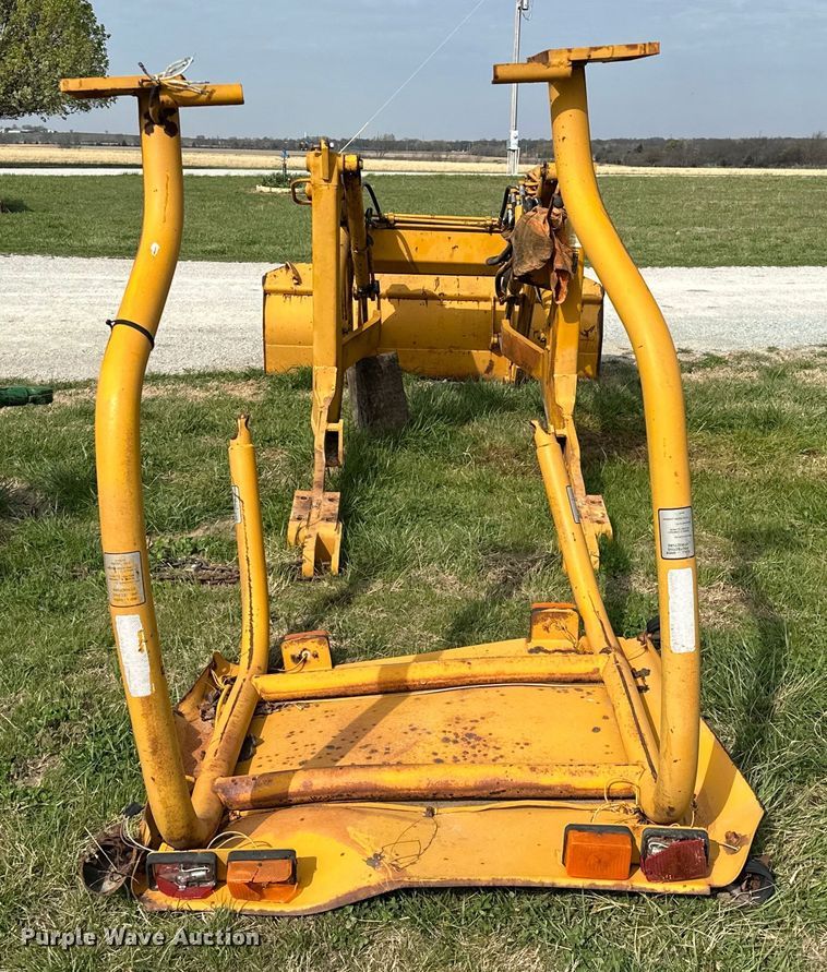 image for item OM9337 John Deere  401D loader