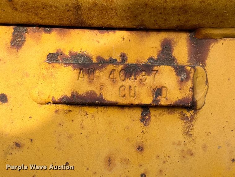 image for item OM9337 John Deere  401D loader