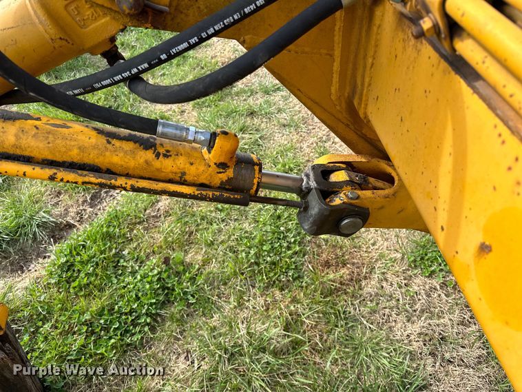 image for item OM9337 John Deere  401D loader