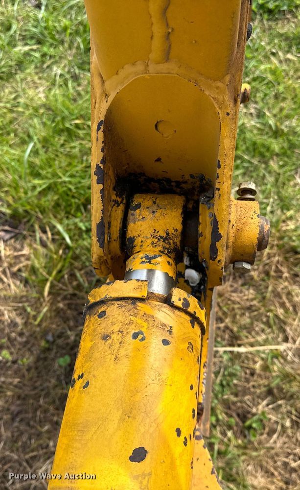 image for item OM9337 John Deere  401D loader