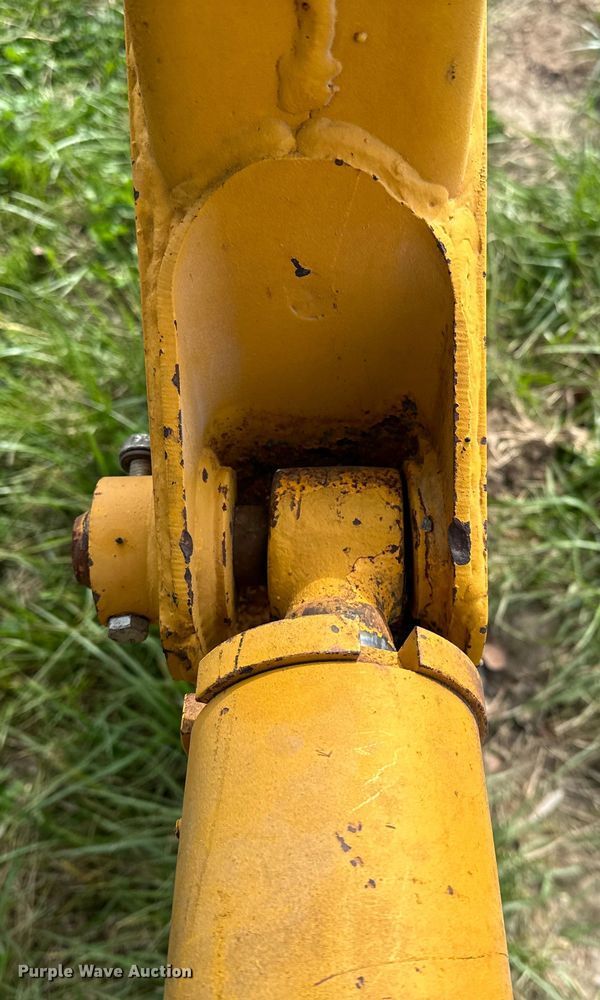 image for item OM9337 John Deere  401D loader