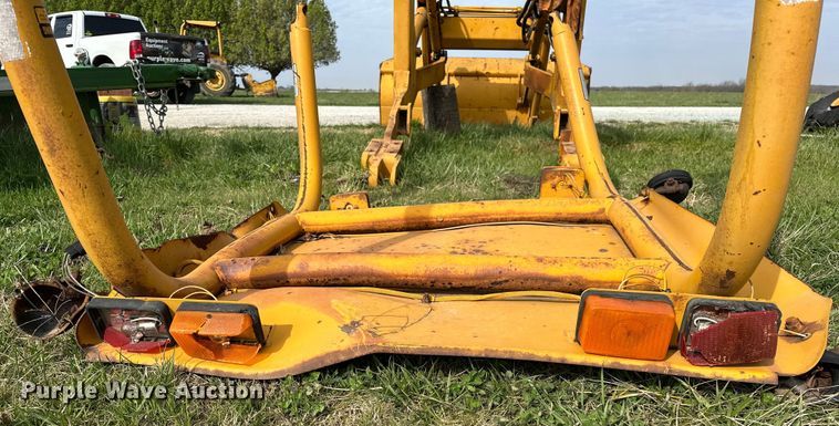 image for item OM9337 John Deere  401D loader