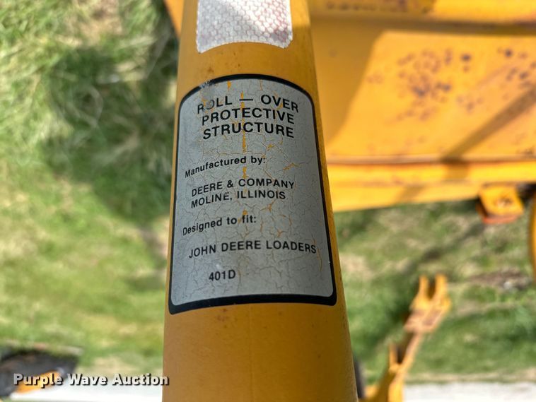 image for item OM9337 John Deere  401D loader