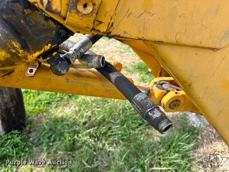 image for item OM9337 John Deere  401D loader