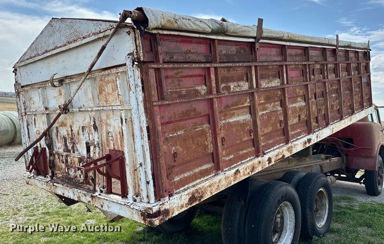 image for item OM9345 Tradewind  grain bed 