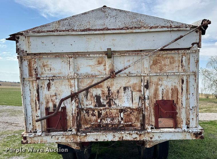 image for item OM9345 Tradewind  grain bed 