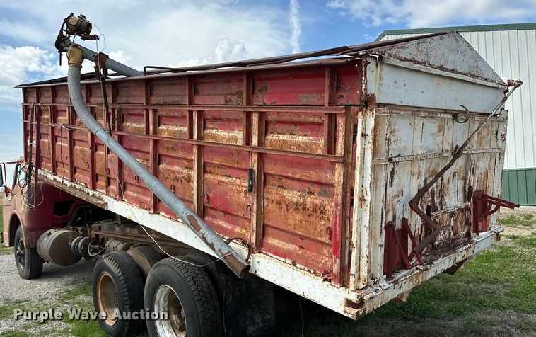 image for item OM9345 Tradewind  grain bed 