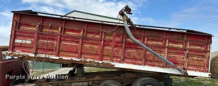 image for item OM9345 Tradewind  grain bed 