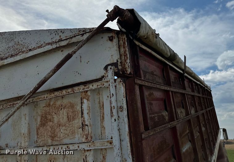 image for item OM9345 Tradewind  grain bed 