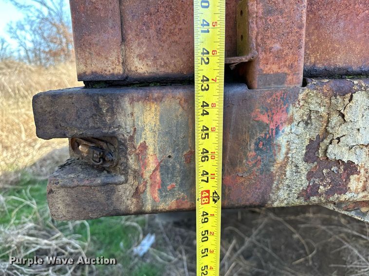 image for item OM9902 1971 Ford 750 grain truck