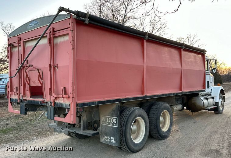 image for item OM9903 1990 International  9300 grain truck