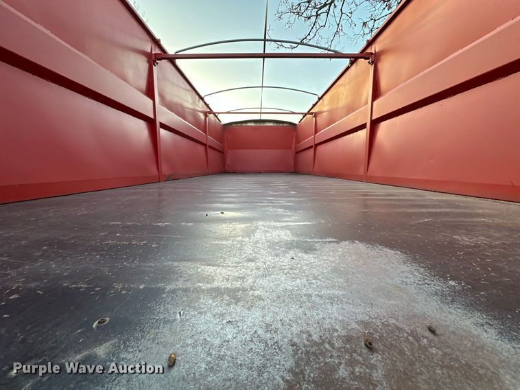 image for item OM9903 1990 International  9300 grain truck