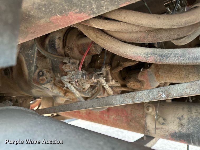 image for item OM9903 1990 International  9300 grain truck