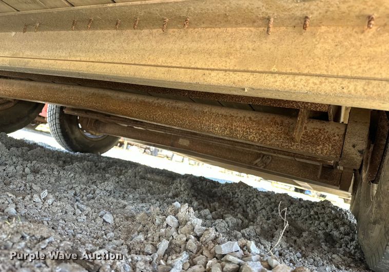 image for item OM9969 1993 Turnbow T4285 livestock trailer