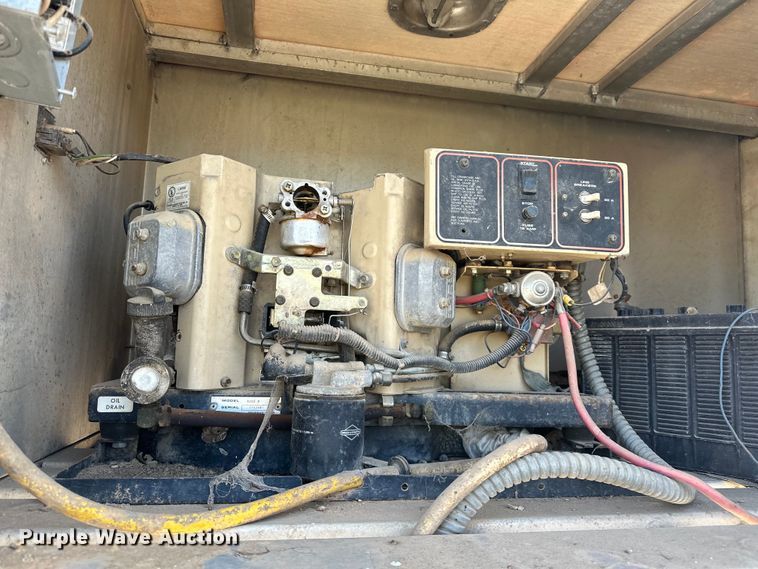 image for item OM9969 1993 Turnbow T4285 livestock trailer